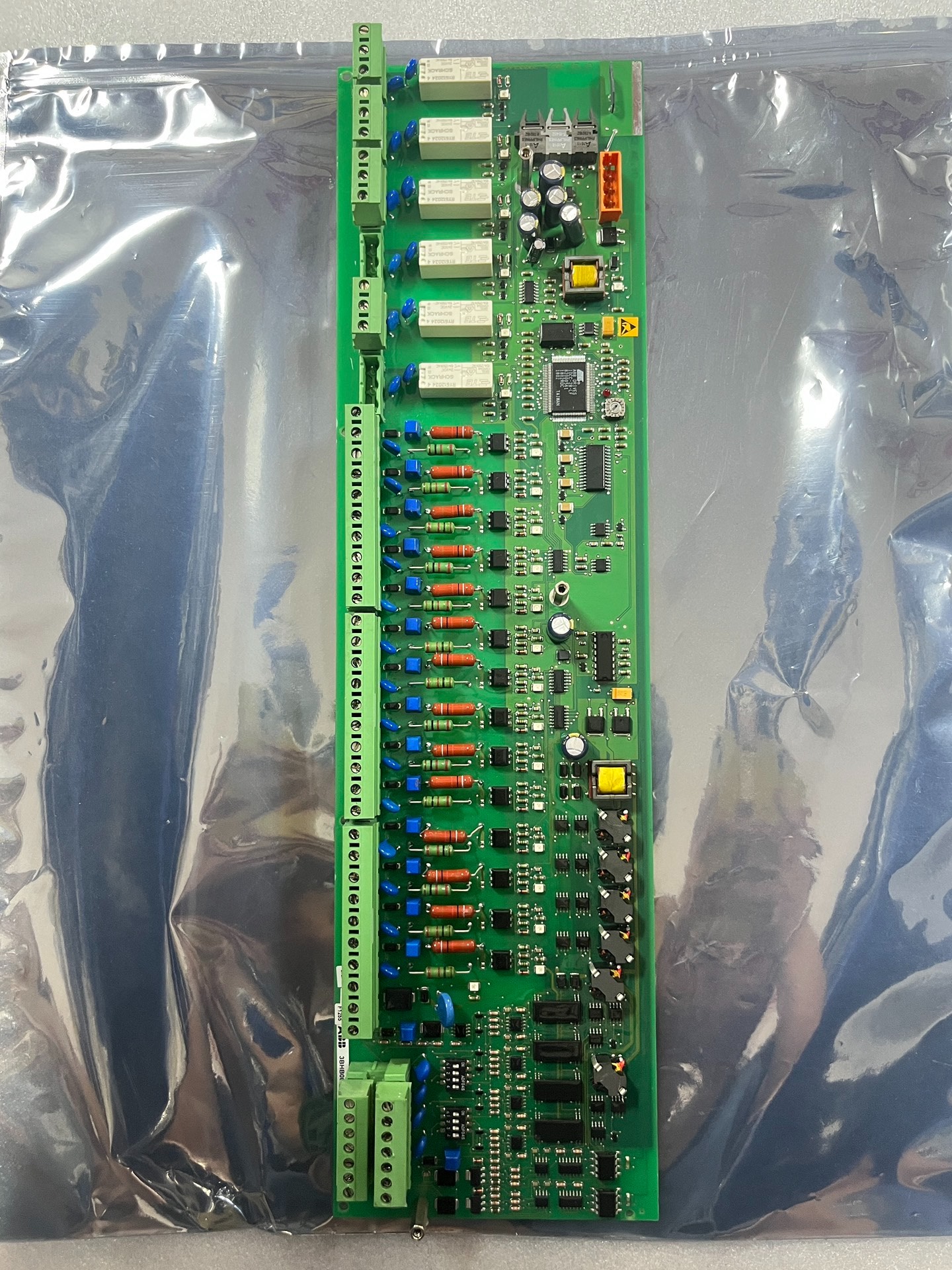 ABB CONTROL BOARD 3BHB000272R0101