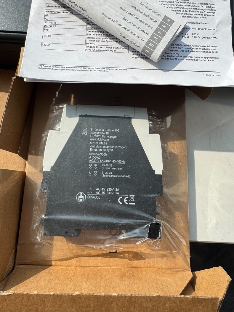 DOLD RELAY 0054056 MK9906N-82 AC DC12-240V