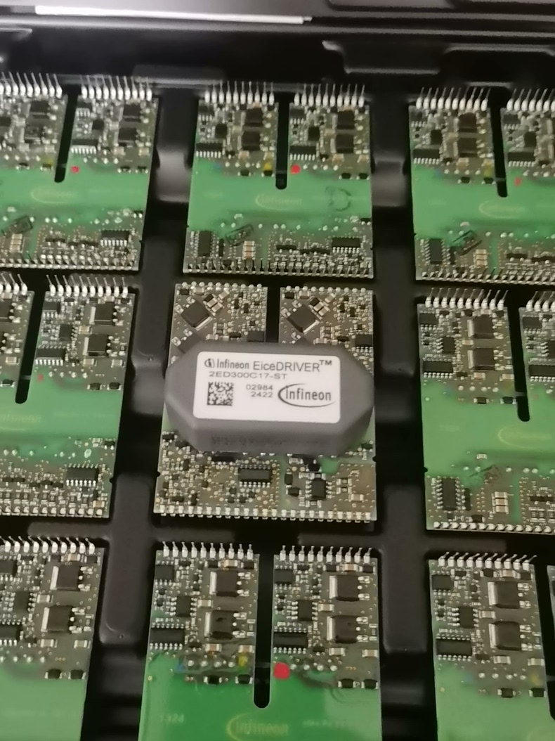 Infineon IGBT module driver board 2ED300C17-ST